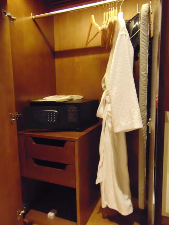 Zimmer Crowne Plaza Nairobi Airport