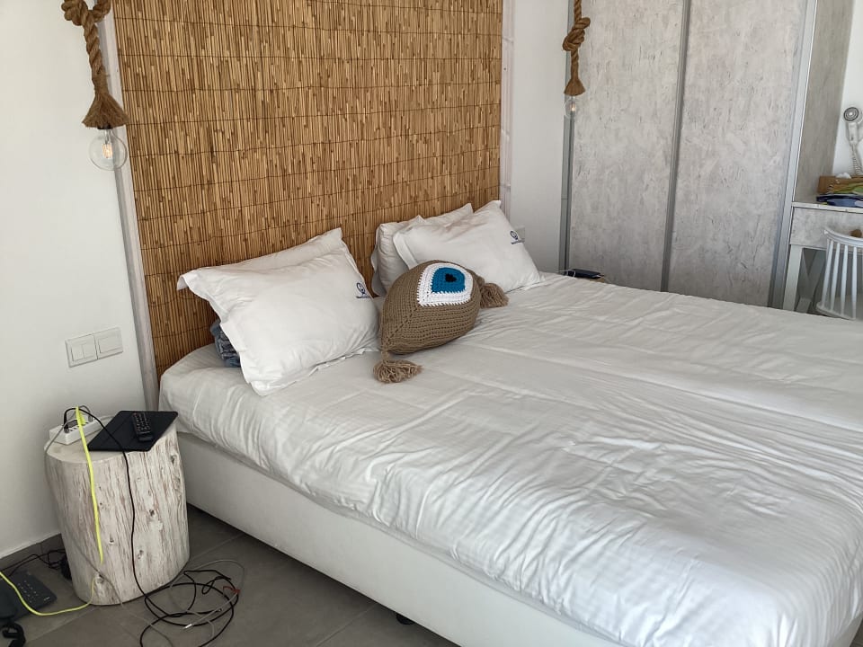 Zimmer Blue Harbour Boutique