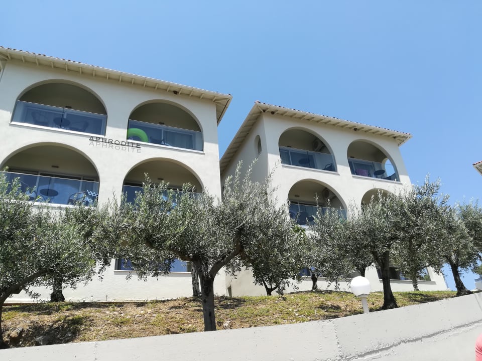 Außenansicht Akrathos Beach Hotel