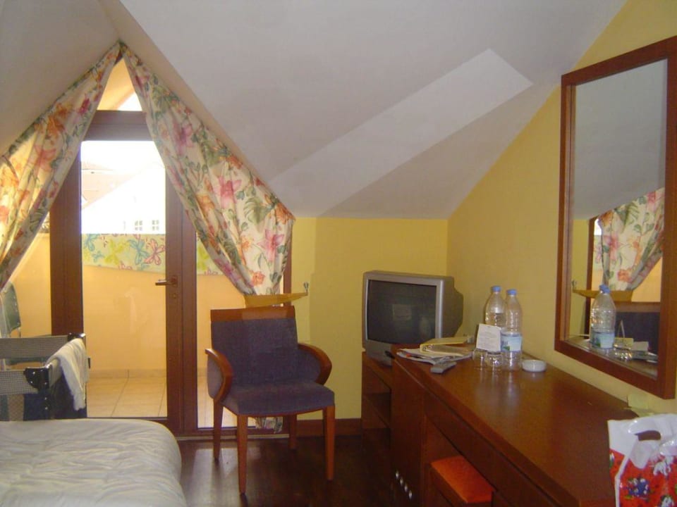 Dachgeschoßzimmer Club Grand Aqua