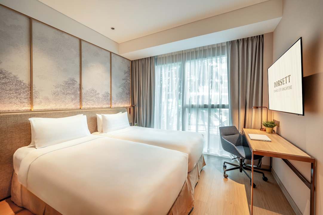 Zimmer Dorsett Changi City Singapore