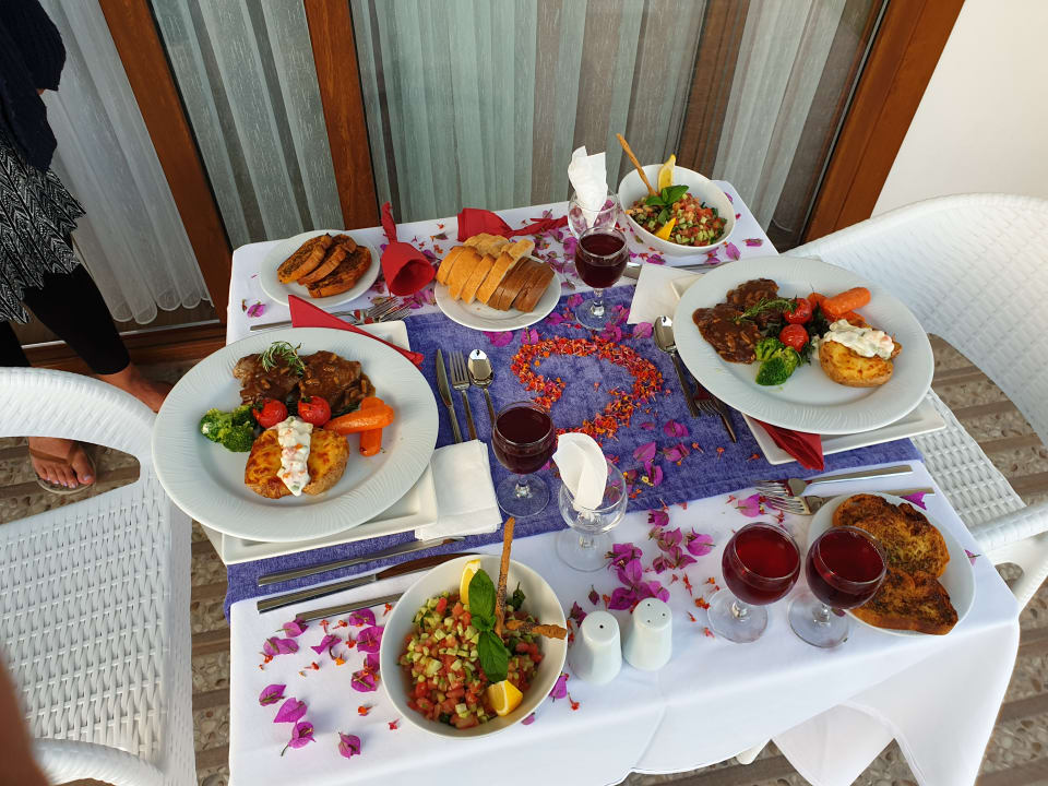 Gastro Club Turtas Beach Hotel