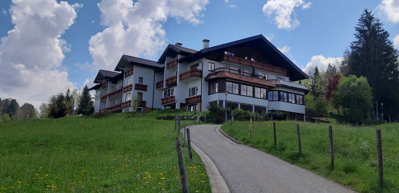 Außenansicht Ringhotel Nebelhornblick