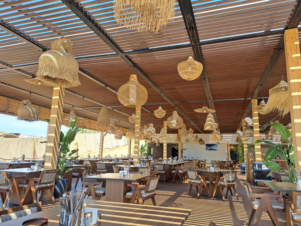 Gastro Jacaranda Luxury Resort