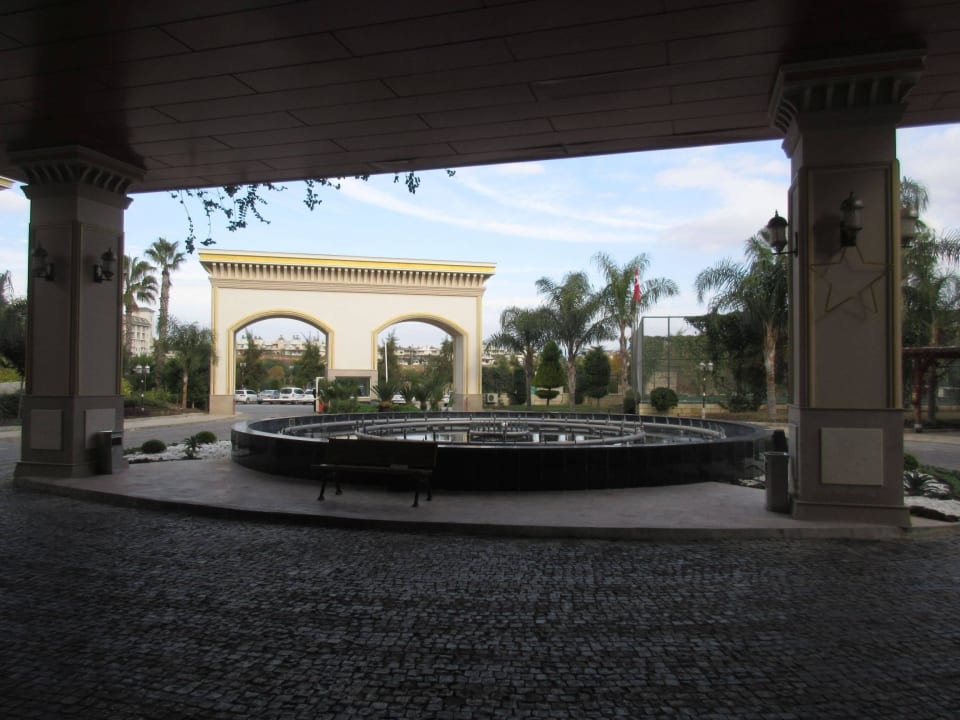 Eingang Diamond Excellence Resort & Spa