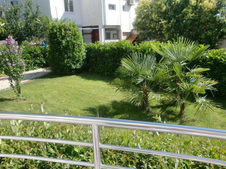 Terrasse zum Garten Apartments Luxury Zana