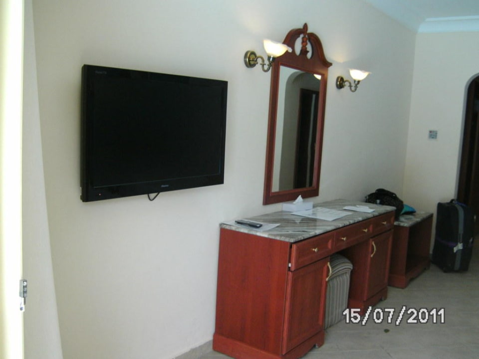 Mit schönem Flatscreen Titanic Beach Spa & Aqua Park