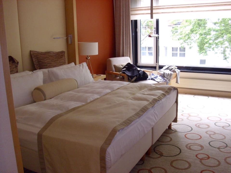Gemütliches Bett Sheraton Berlin Grand Hotel Esplanade