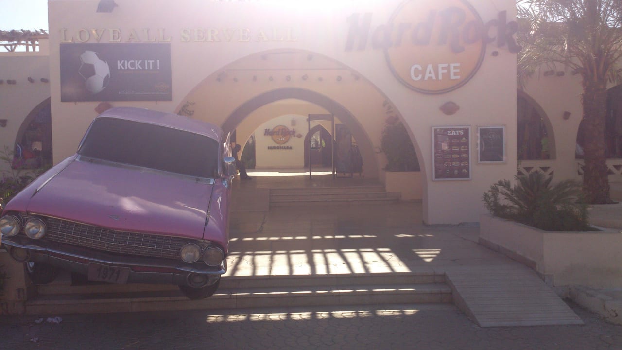 Hardrock Caffee Pickalbatros Alf Leila Wa Leila Resort - Neverland Hurghada