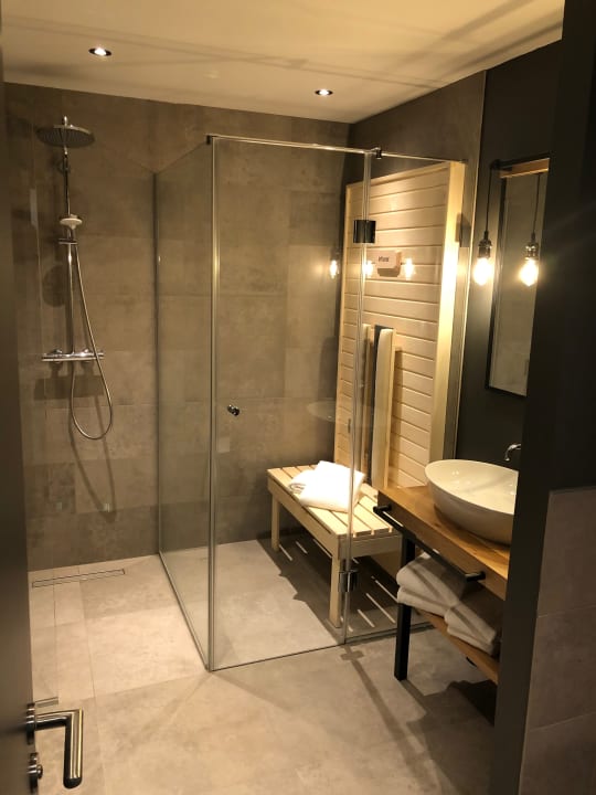 Zimmer EchtZeit - Dein Hotelquartier