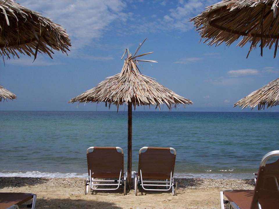 Strand und Liegen Ilio Mare Hotel
