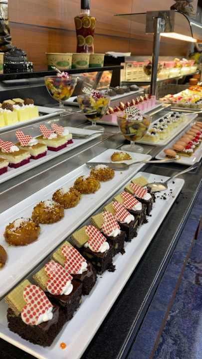 Gastro Hotel Grand Zaman Garden
