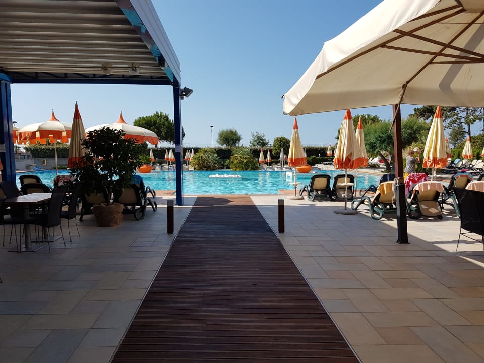 Pool Bibione Palace