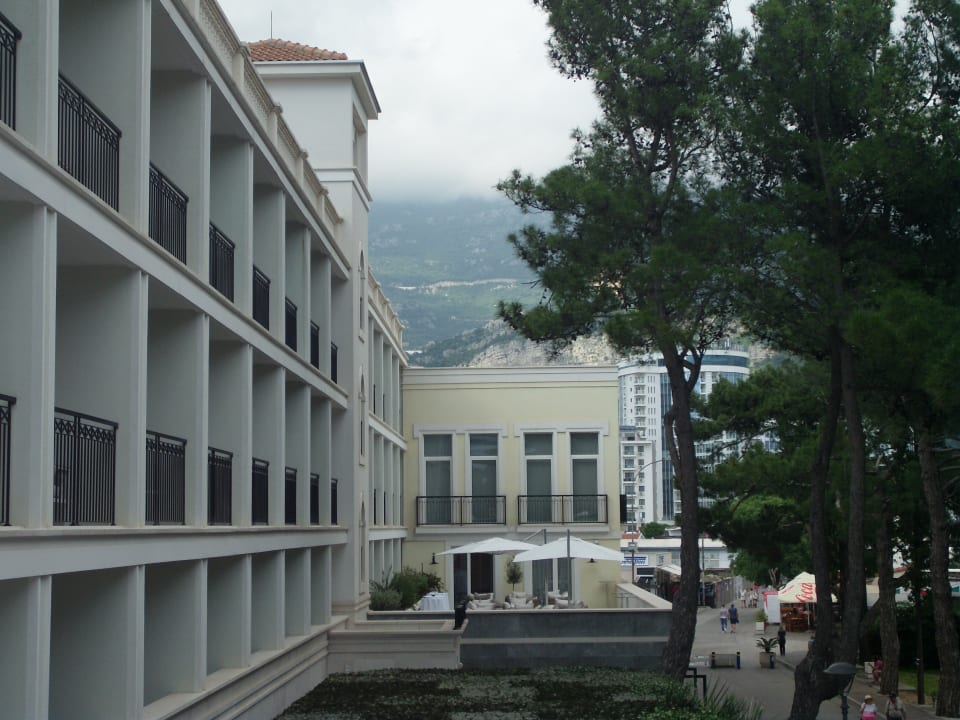 Außenansicht Hotel Budva
