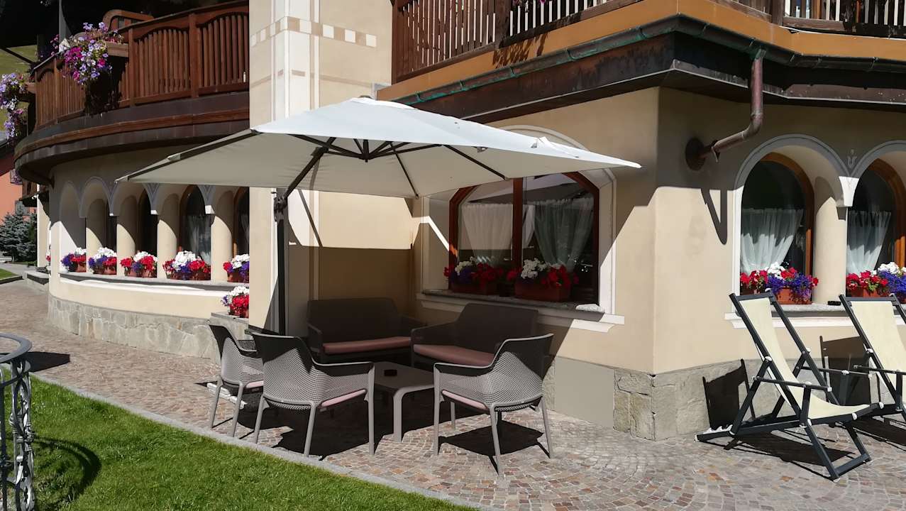 Gartenanlage Hotel Flora