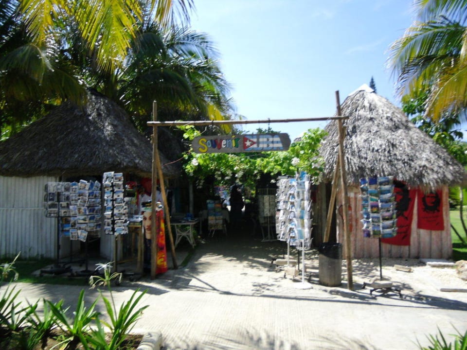 Shopping-Zone Melia Las Antillas - Adults only