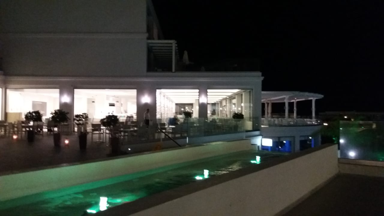 Außenansicht Asterias Beach Resort