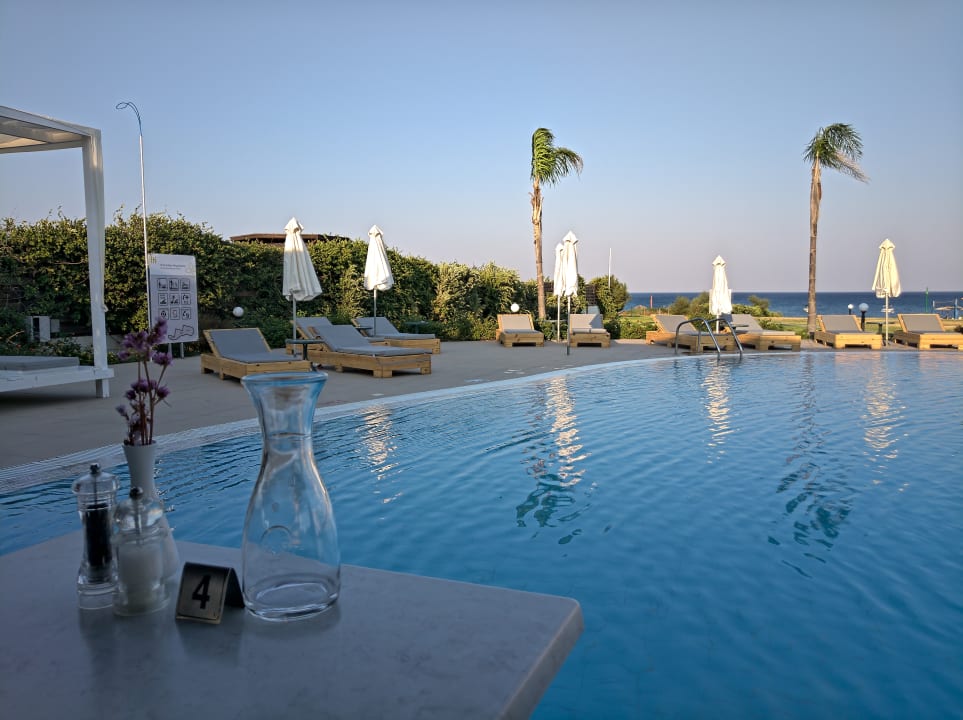 Pool Asterias Beach Resort