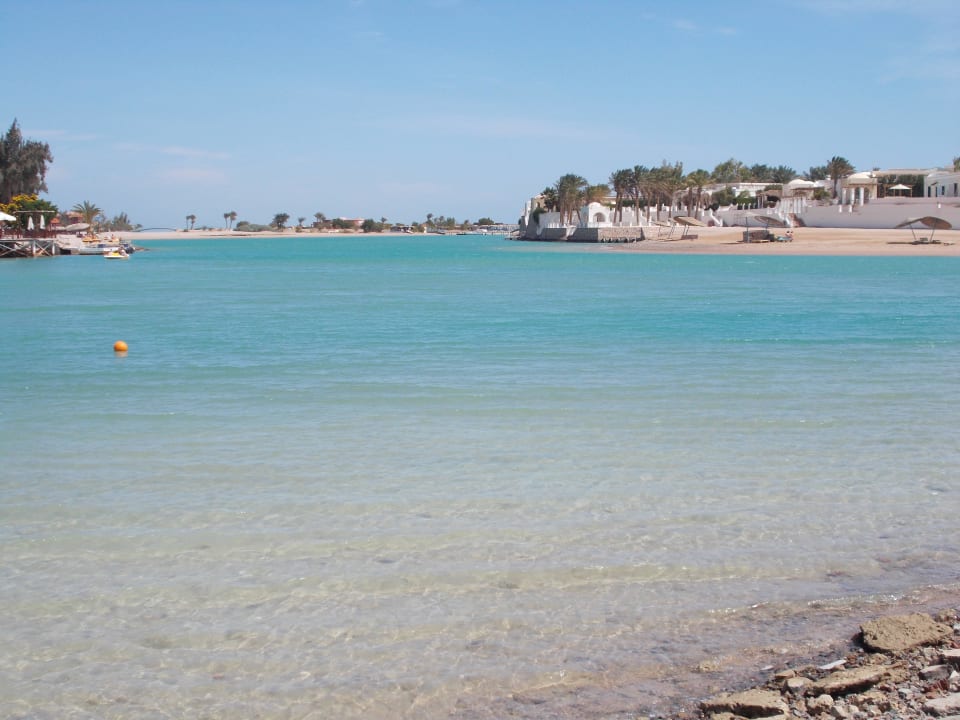 Blick zum roten Meer, durch die Lagune Panorama Bungalows Resort El Gouna