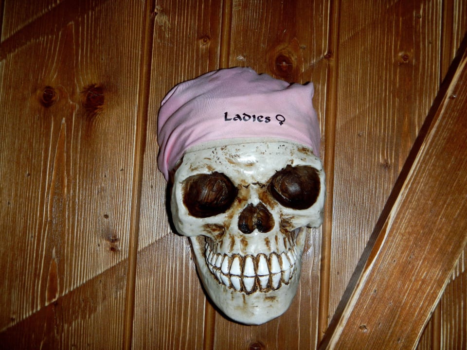 Öffentliches WC Heide Park Abenteuerhotel