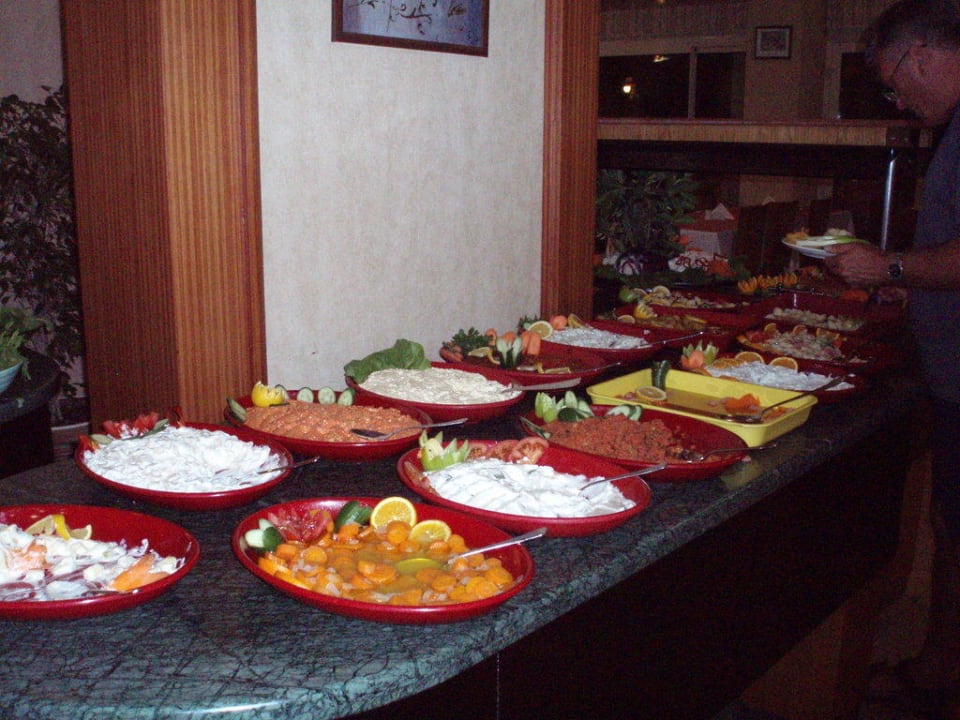 Buffet 3 Aska Bayview Resort