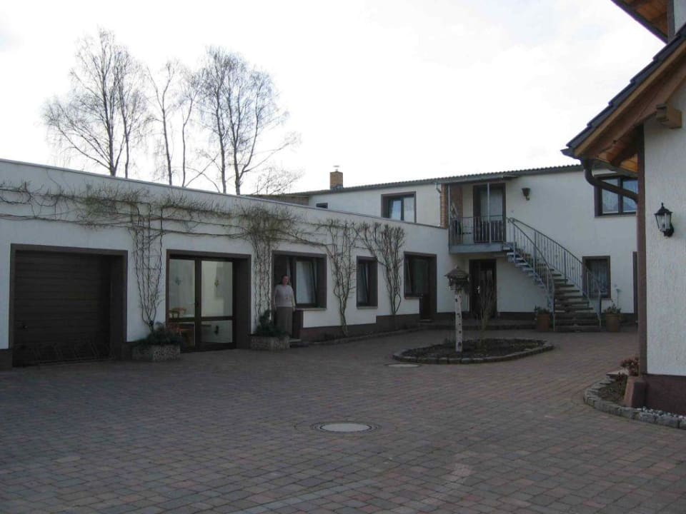 Innenhof Blick auf die 5 Pension Kleine Insel®