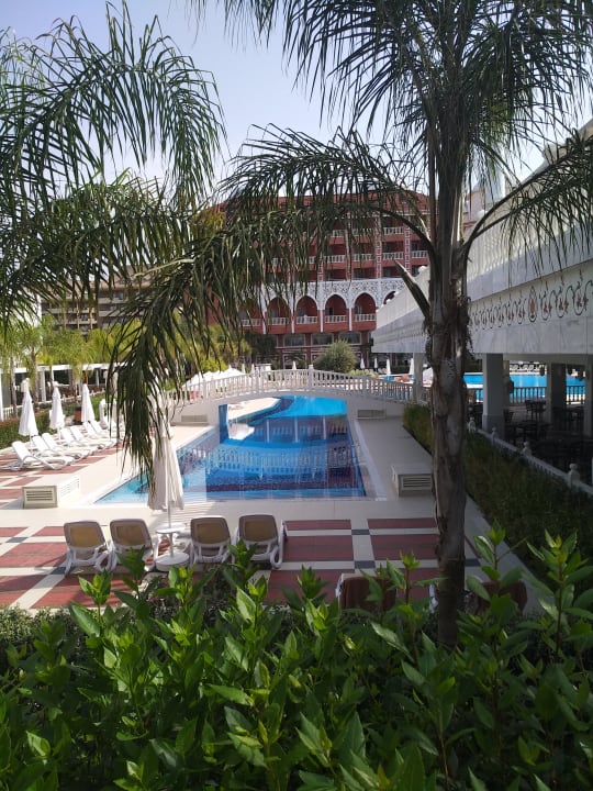 Außenansicht Royal Taj Mahal Hotel