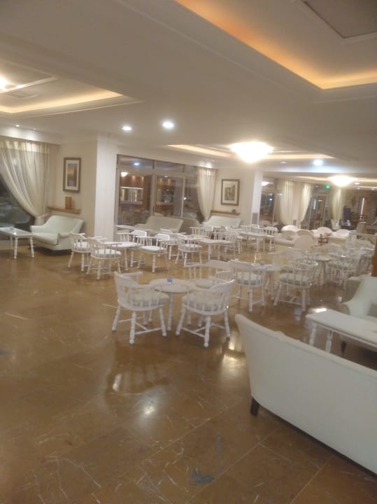 Lobby Elea Beach Hotel