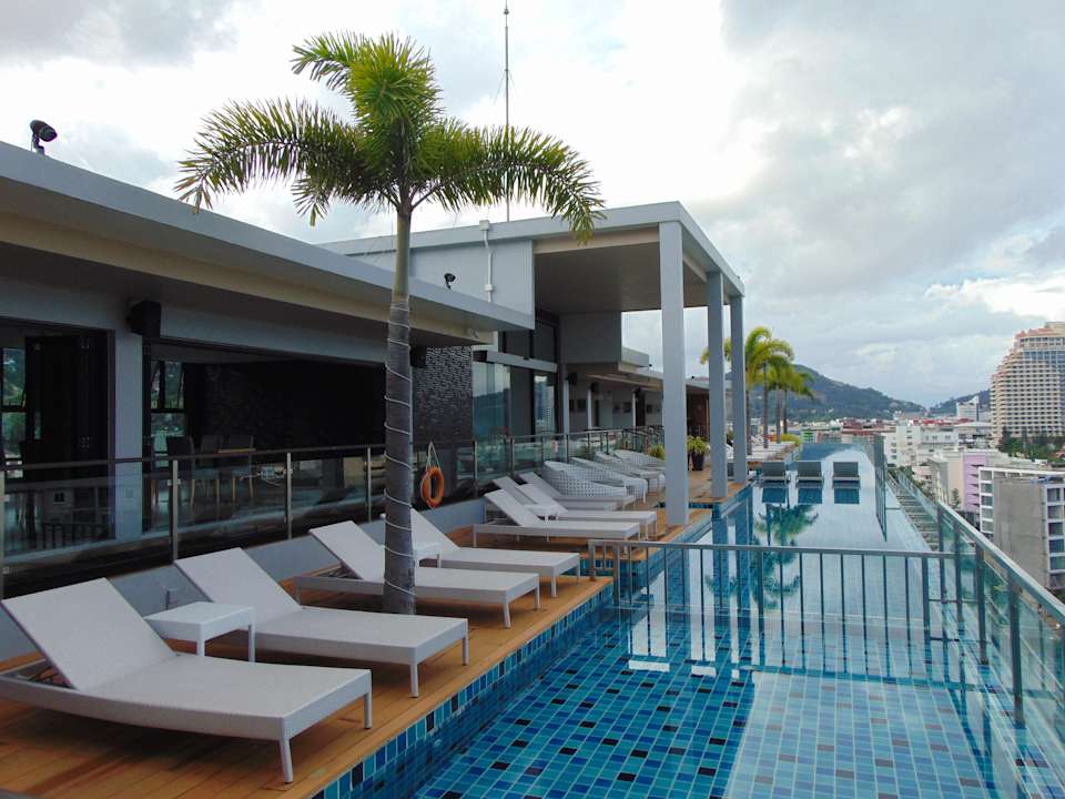 Pool The Marina Phuket Hotel