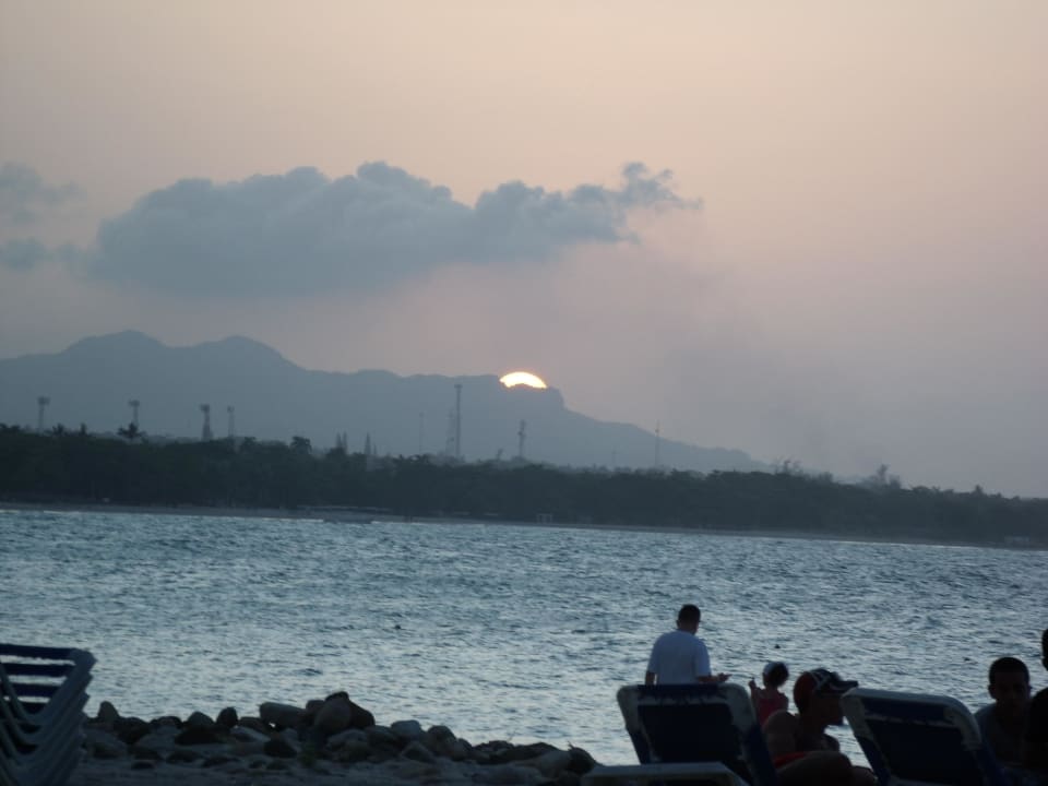 Sonnenuntergang am Strand  Grand Paradise Playa Dorada