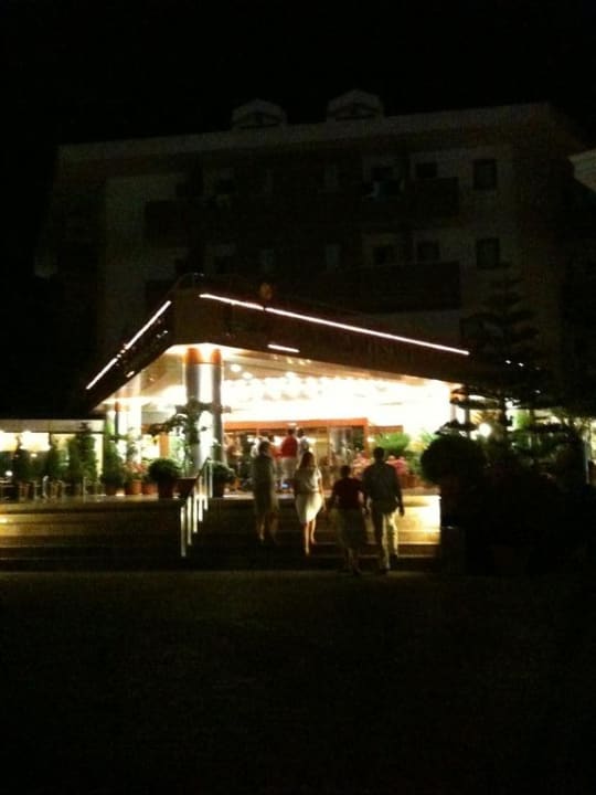 Eintritt des Hotels Hane Family Resort