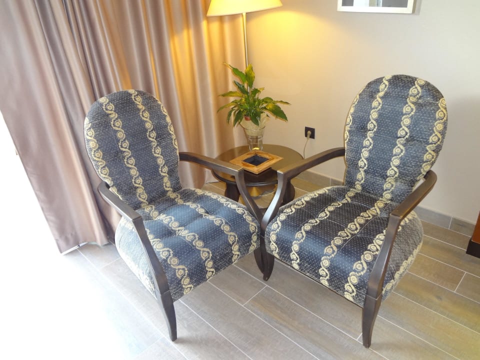 Sitzecke Adrián Hoteles Jardines de Nivaria