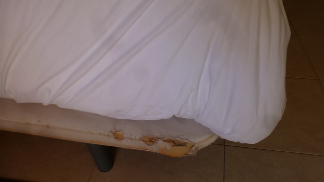 Bettkante Zimmer 0709 Hotel Rawabi Marrakech & Spa