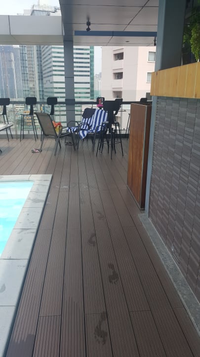 Pool Millennium Boutique