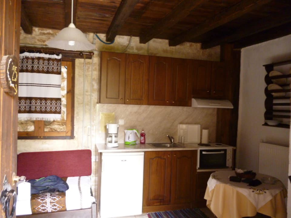 Eingangs-/Küchenbereich Stone Village Petrino Horio