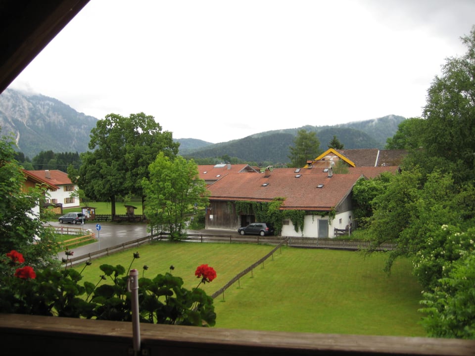 Blick vom Balkon in Richtung Neuschwanstein Gästehaus Beim Schelle