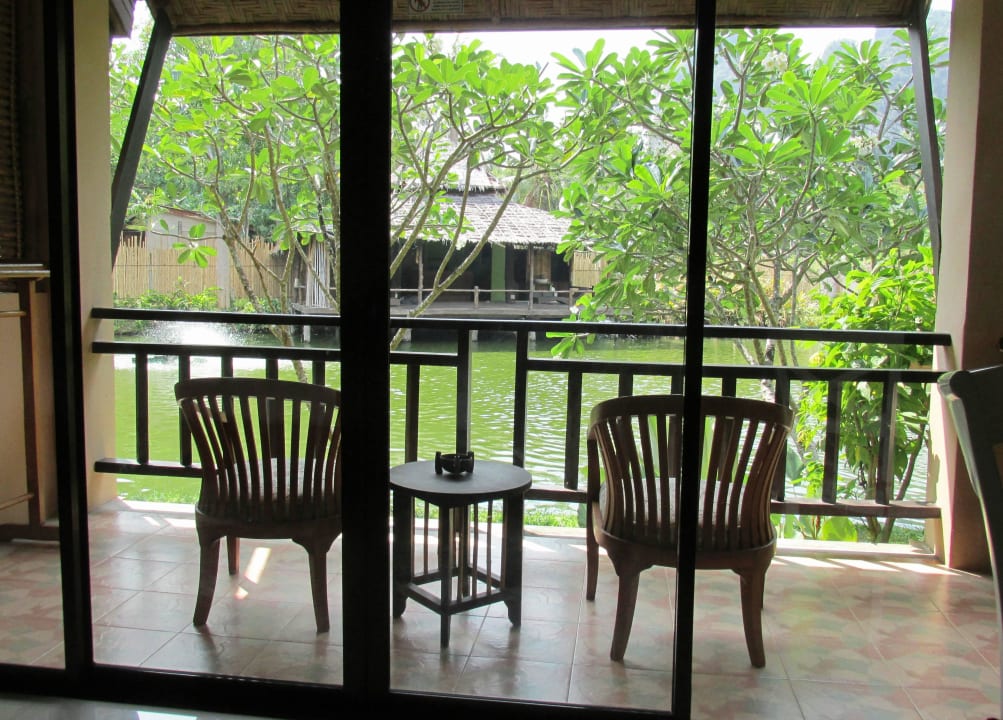 Der Ausblick auf die Terrasse des Superior Zimmers Railay Princess Resort and Spa