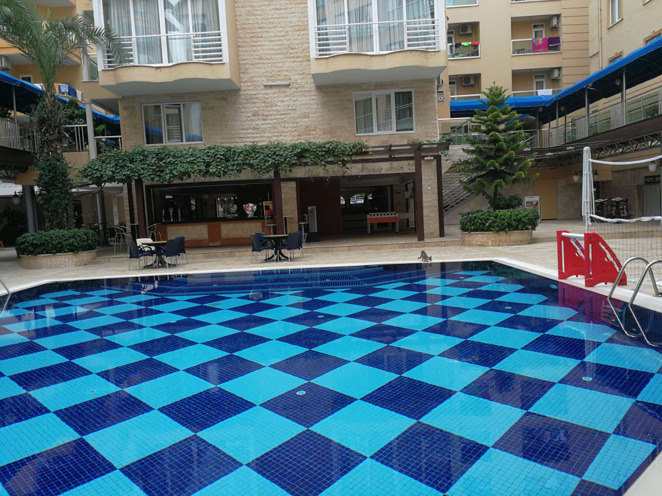 Pool Tac Premier Hotel & Spa