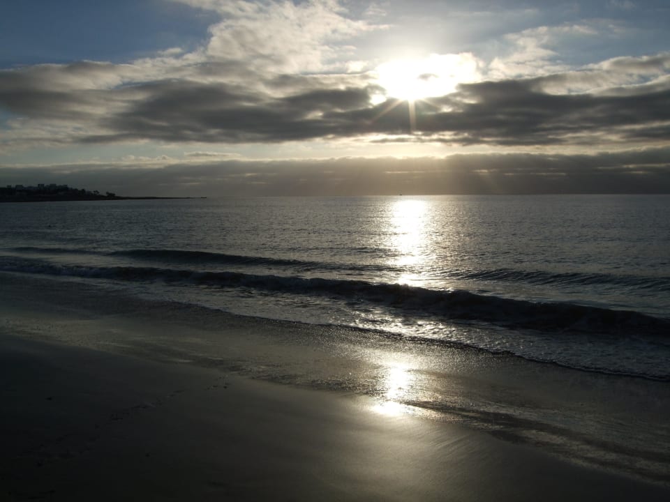 Sandstrand direkt am Hotel Hipotels La Geria