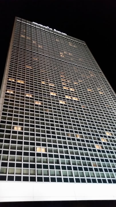 Hotel von  der Straße aus Park Inn by Radisson Berlin Alexanderplatz