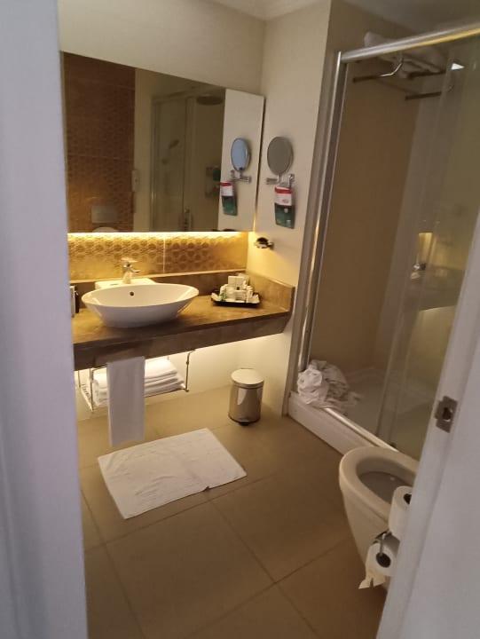 Zimmer Kirman Belazur Resort & Spa