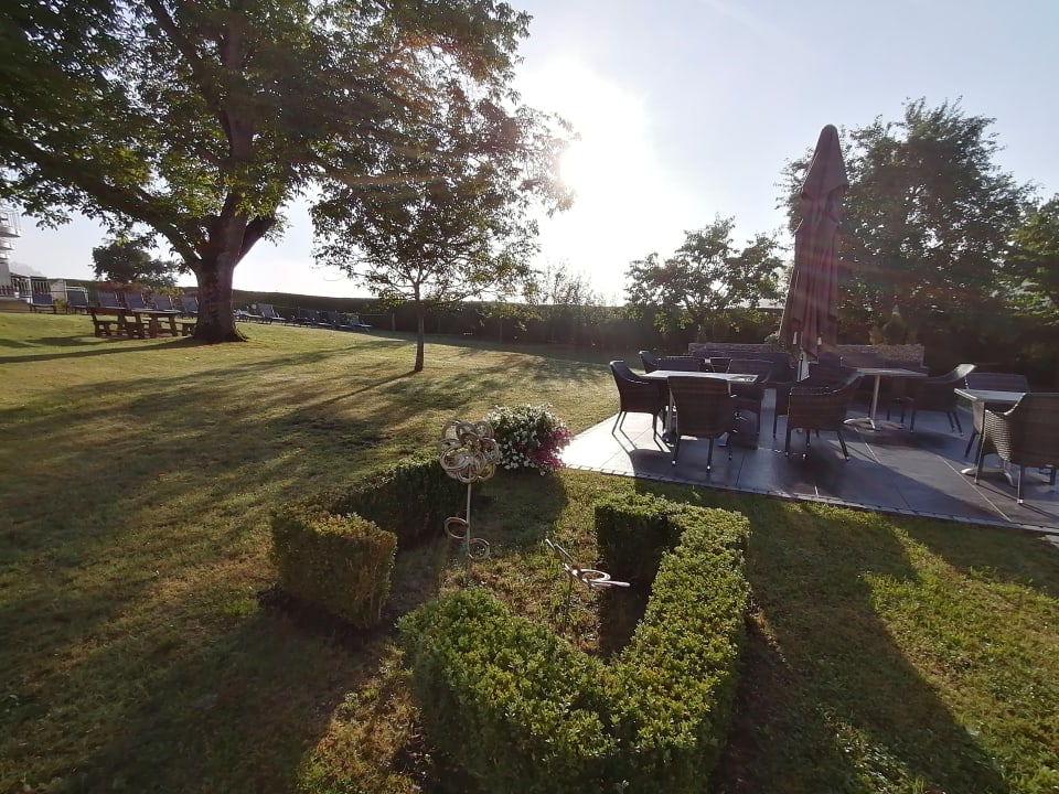 Außenansicht Landhotel Zur Jurahöhe / Juraschlössl