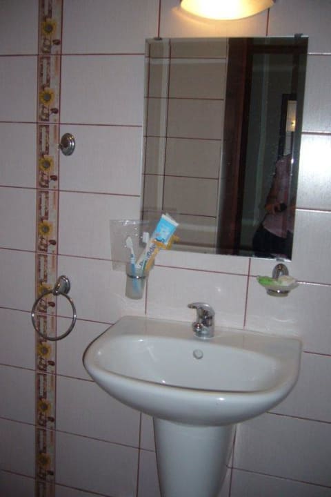 Bad Hotel Juzhni Noshti