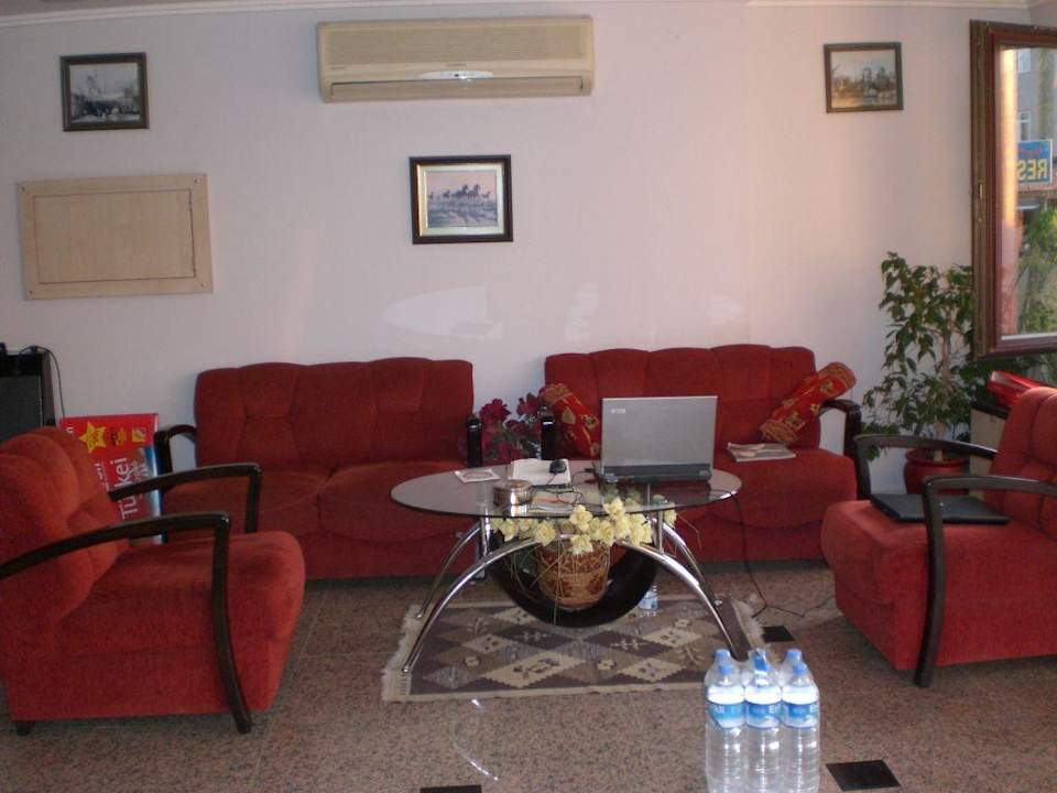 Hotel Carna Garden an der Rezeption Carna Garden Hotel