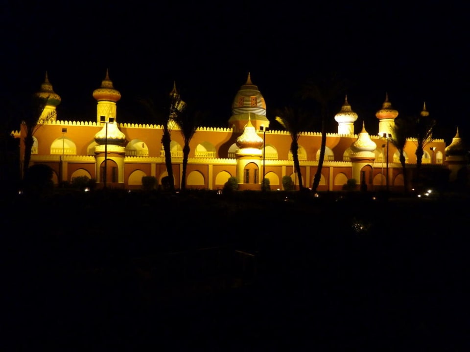 Bei Nacht Pickalbatros Alf Leila Wa Leila Resort - Neverland Hurghada