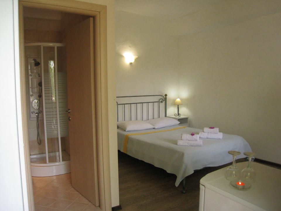 Zimmer Adamantia Hotel