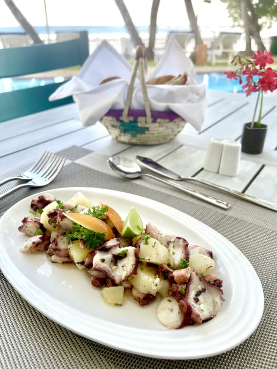 Gastro Smeralda Beach Hotel Dikwella