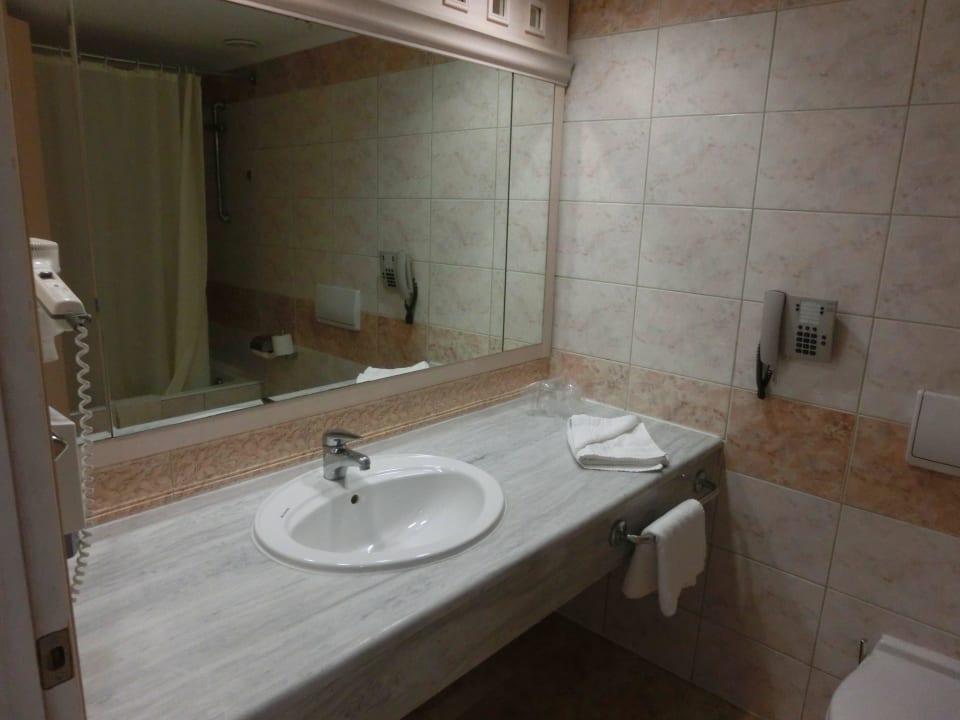 Bad Lindos Princess Beach Resort & Spa