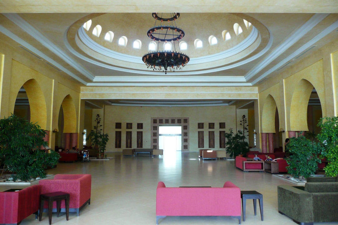 Sehr große Lobby Zita Beach Resort