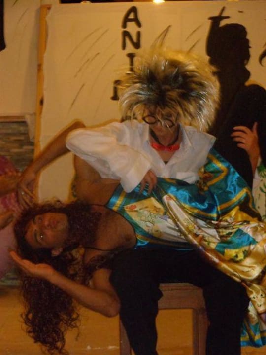 Animationsteam Show Three Corners Happy Life Beach Resort